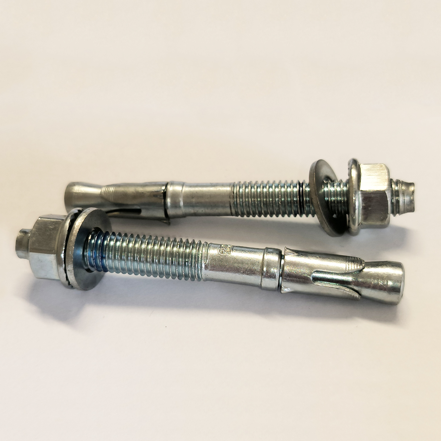 💪 رول بولت پروانه ای – سبک، دقیق، اما فوق‌العاده م